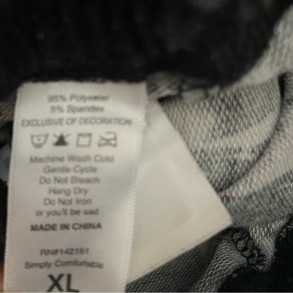 28. LuLaRoe Joggers, Size XL, EUC - Picture 7 of 7